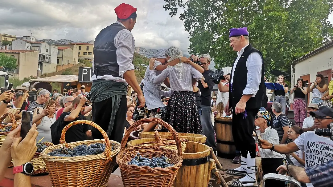 11 lugares que ver en el Priorat, una visita obligada en Cataluña 15 Fiesta del vino y la vendimia Poboleda