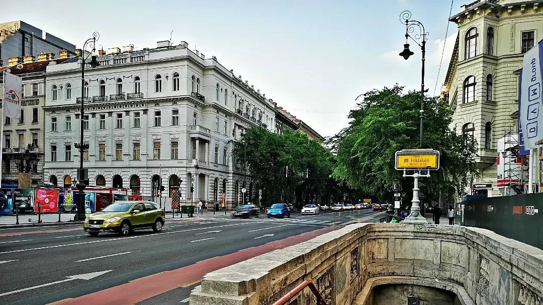 Guía de Budapest, esencias de la vieja Europa 26 Avenida Andrássy Budapest