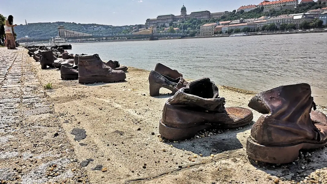 Guía de Budapest, esencias de la vieja Europa 34 Monumento de los zapatos Budapest