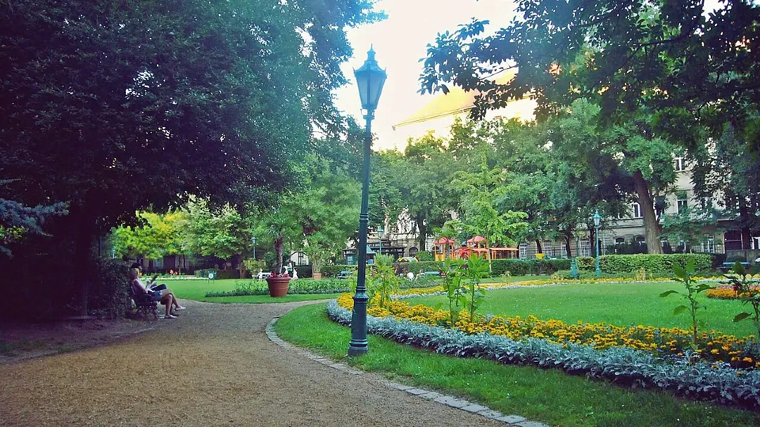 Guía de Budapest, esencias de la vieja Europa 19 Jardín Károlyi kert Budapest