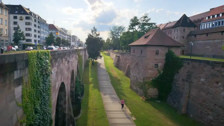 Nuremberg, la ciudad del Zeppelin 11 Foso de la muralla de Nuremberg