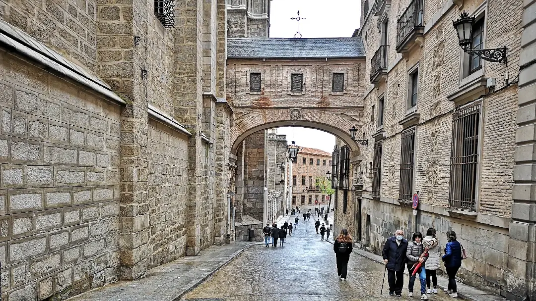 Toledo, la maravillosa ciudad de las 3 culturas 12 Arco de Palacio Toledo