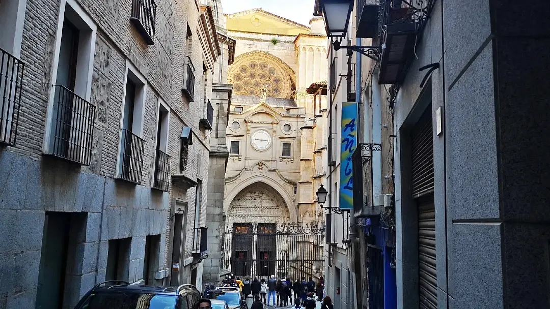 Toledo, la maravillosa ciudad de las 3 culturas 11 Puerta del Reloj Toledo