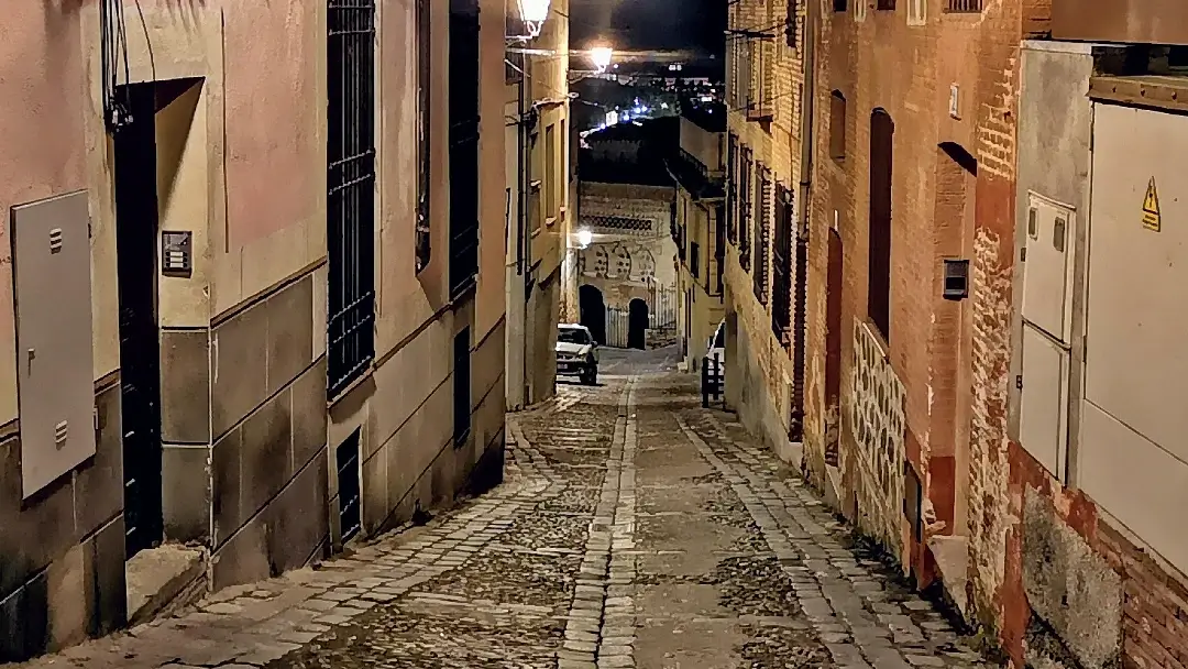 Toledo, la maravillosa ciudad de las 3 culturas 22 Cuesta de Carmelitas Descalzos Toledo