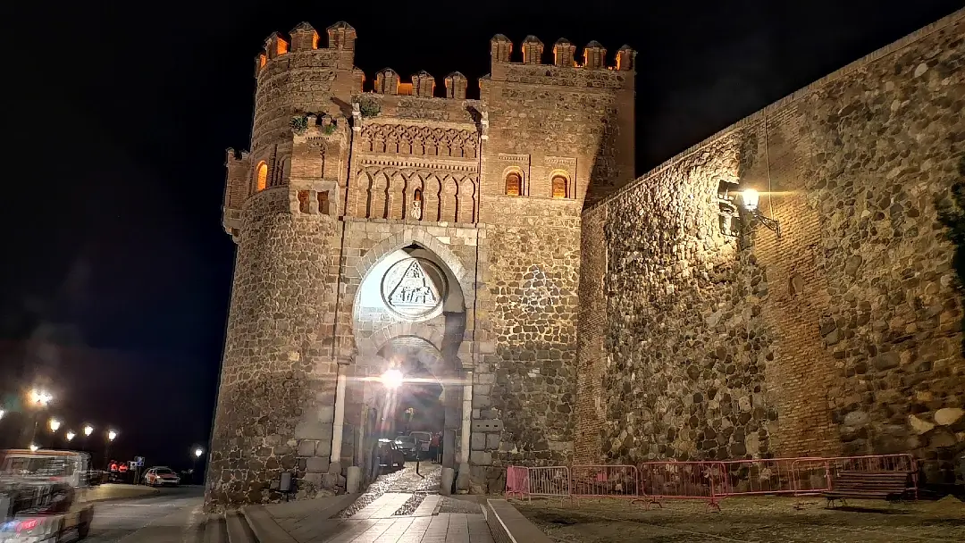 Toledo, la maravillosa ciudad de las 3 culturas 24 Puerta del Sol Toledo