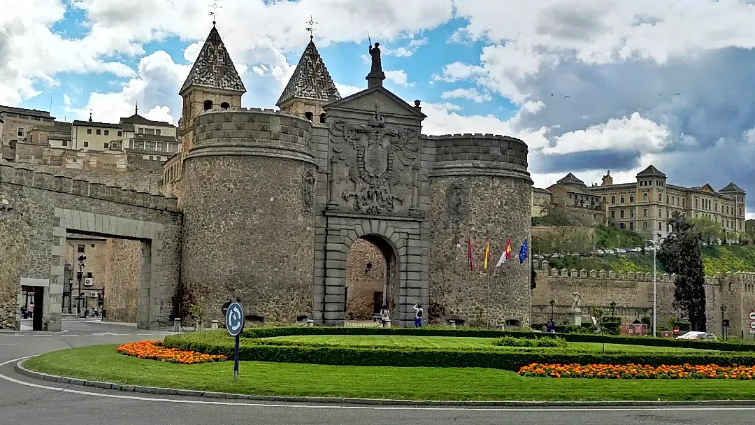 Toledo, la maravillosa ciudad de las 3 culturas 7 Puerta de Bisagra Toledo