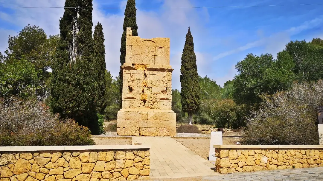 Tarragona: Tarraco Scipionum opus (2) 15 Torre dels Escipions (Torre de los Escipiones)