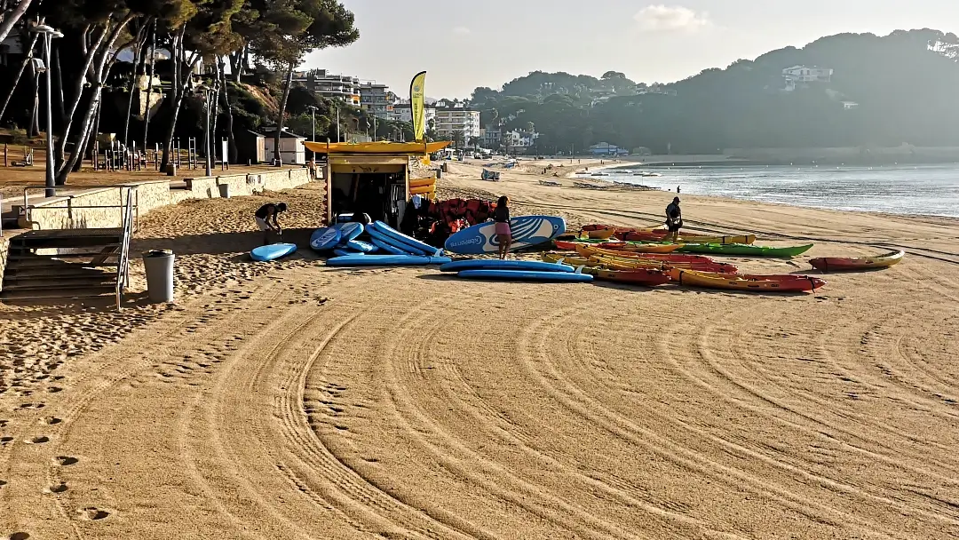 Un fin de semana en Lloret de Mar: 10º aniversario🥂de Barcelona Travel Bloggers 9 Playa de Fenals Lloret de Mar