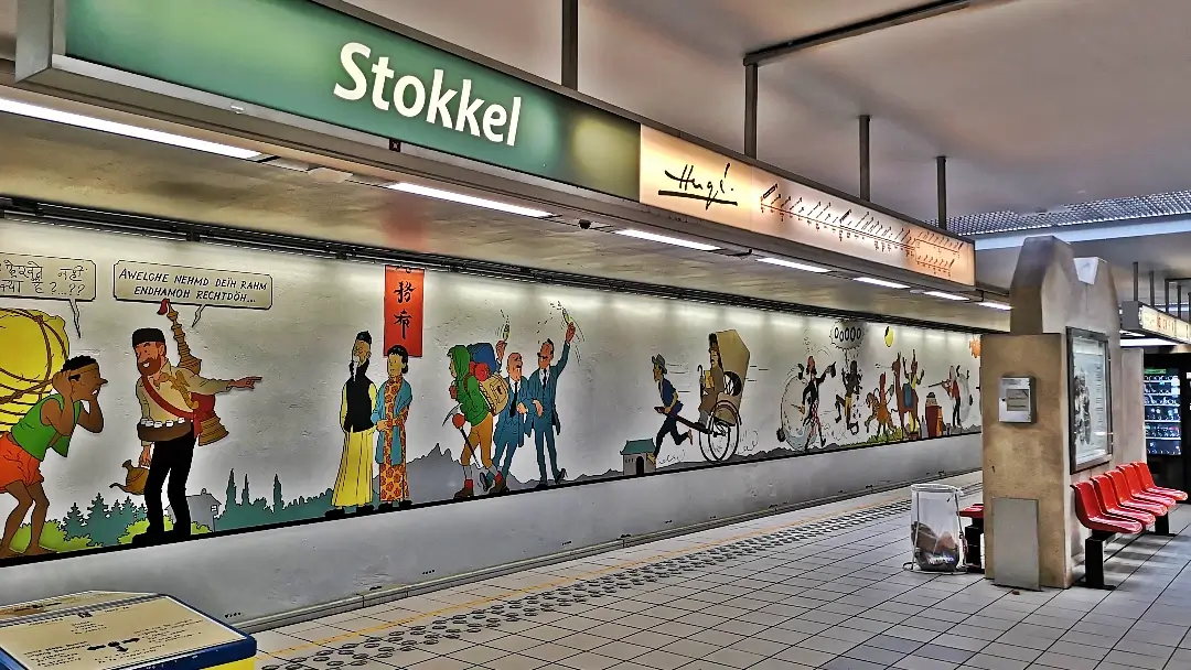 Siguiendo el rastro de Tintín en Bruselas 12 estación de metro Stockel Bruselas