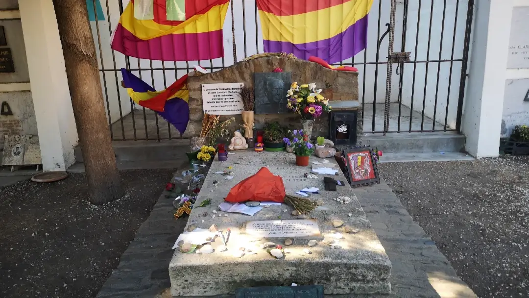 Que ver en Collioure, el pueblo favorito de los franceses 9 Tumba de Antonio Machado en Collioure