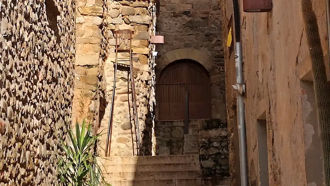 Besalú: un paseo por la edad media 7 besalú