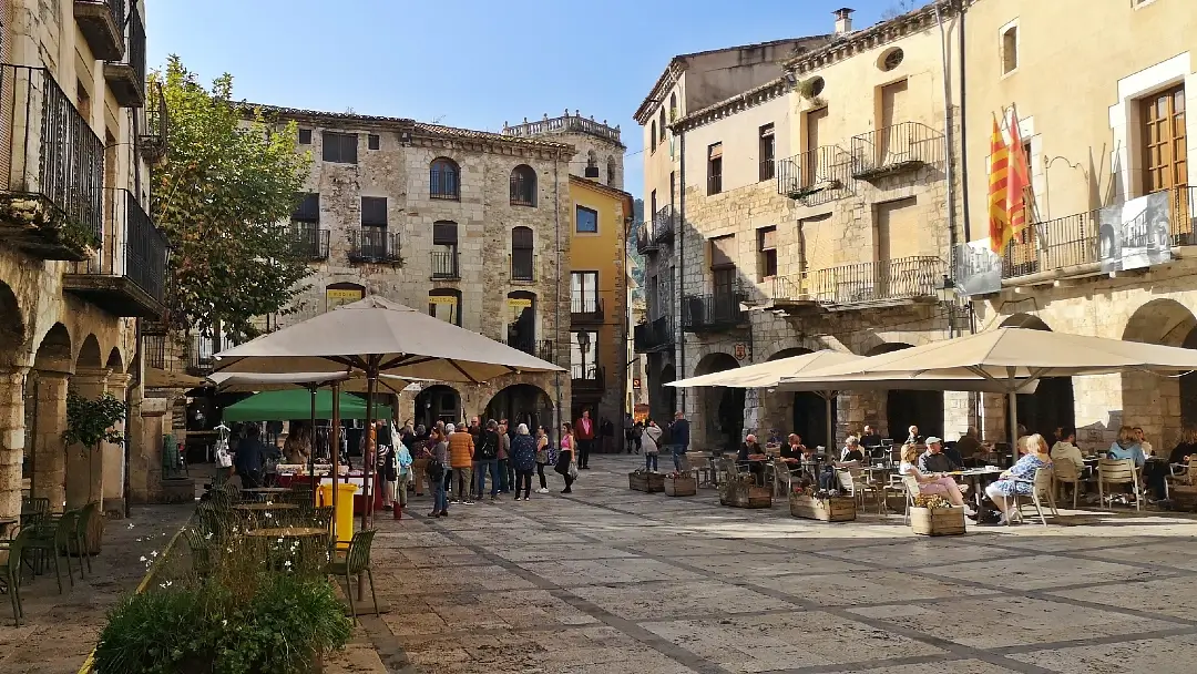 Besalú: un paseo por la edad media 11 Besalú
