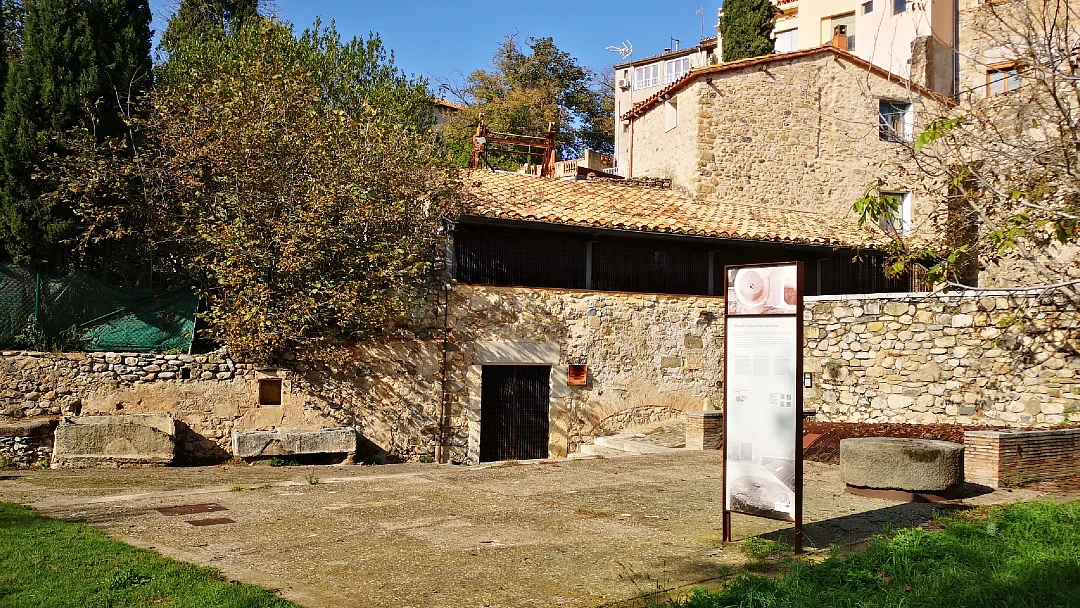 Besalú: un paseo por la edad media 20 Molí d'en Subirós Besalú