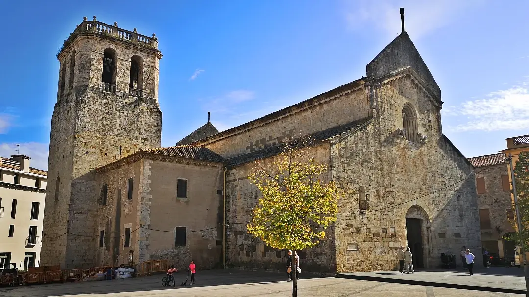 Besalú: un paseo por la edad media 17 Besalú