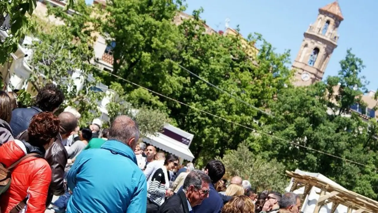 Camino de Ronda de Tarragona: Entre bosques, calas vírgenes y acantilados 24 Fira vi Falset