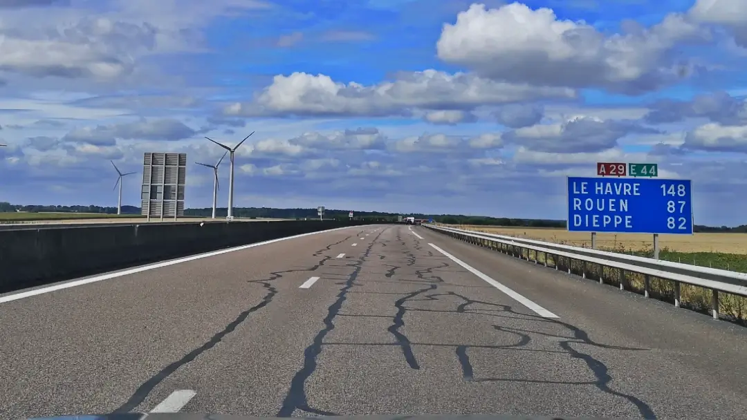 🏁 Ruta en caravana por Francia, Luxemburgo, Países Bajos y Bélgica. Diario de Viaje (40 días / 82 fotos) 50 autopista normandia