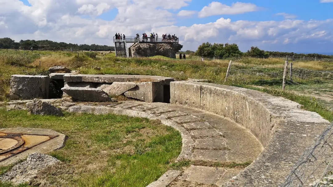 🏁 Ruta en caravana por Francia, Luxemburgo, Países Bajos y Bélgica. Diario de Viaje (40 días / 82 fotos) 55 Pointe du Hoc Normandía