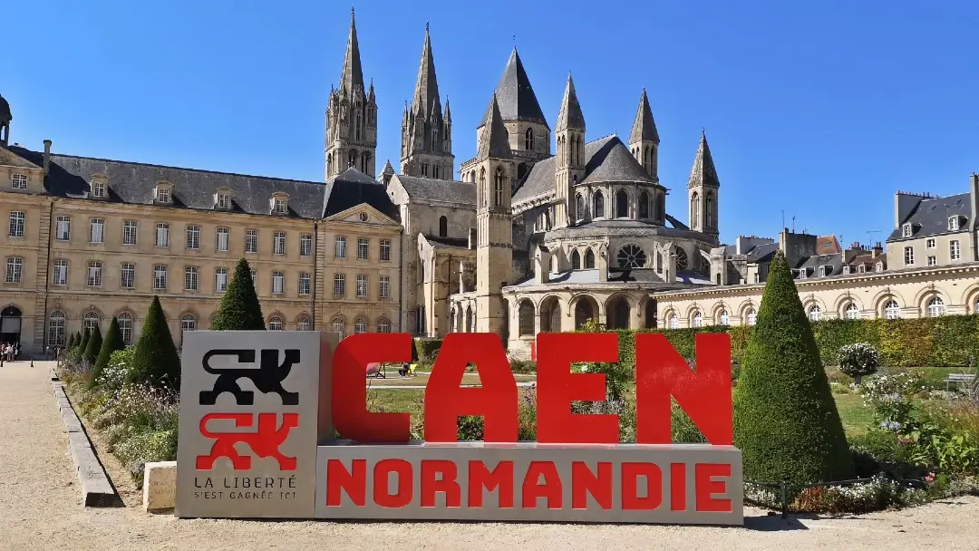 🏁 Ruta en caravana por Francia, Luxemburgo, Países Bajos y Bélgica. Diario de Viaje (40 días / 82 fotos) 69 Abadía de los Hombres (Abbaye-aux-Hommes) Caen