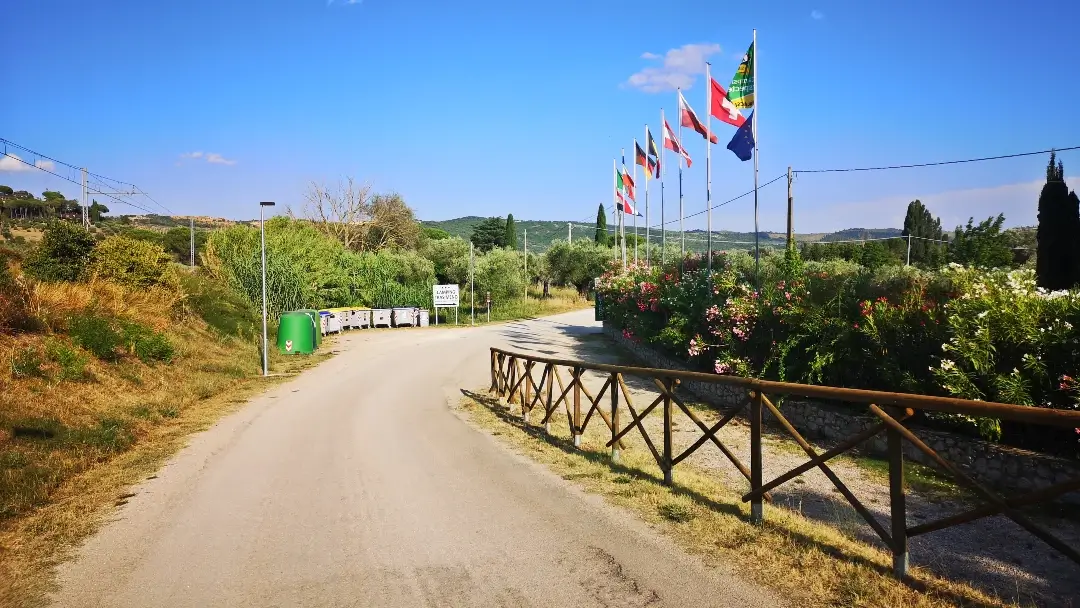 Passignano sul Trasimeno (Umbría, Italia) | Camping Trasimeno: verde, acogedor y con lago 2 Camping Trasimeno Umbria