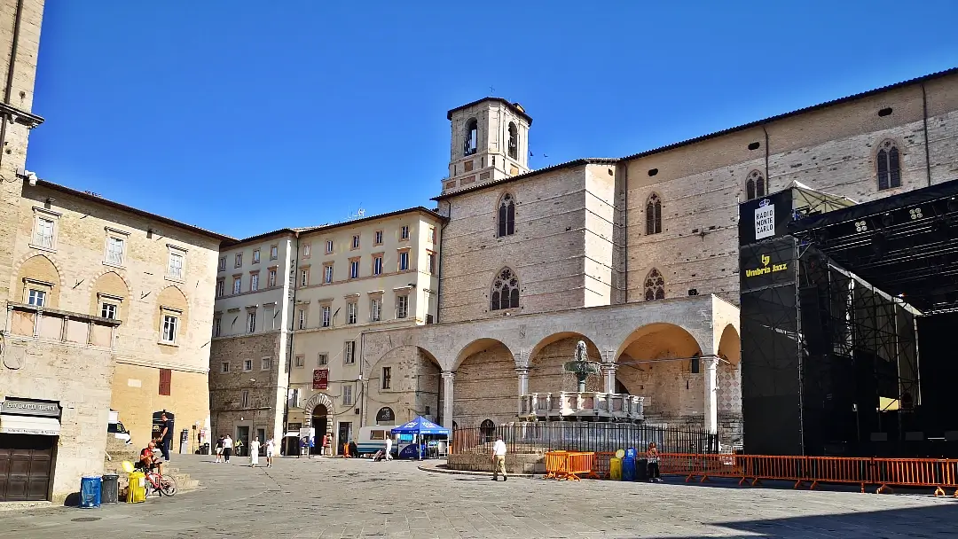 Que ver en Perugia, la encantadora capital medieval de Umbría 13 Perugia Catedral de San Lorenzo