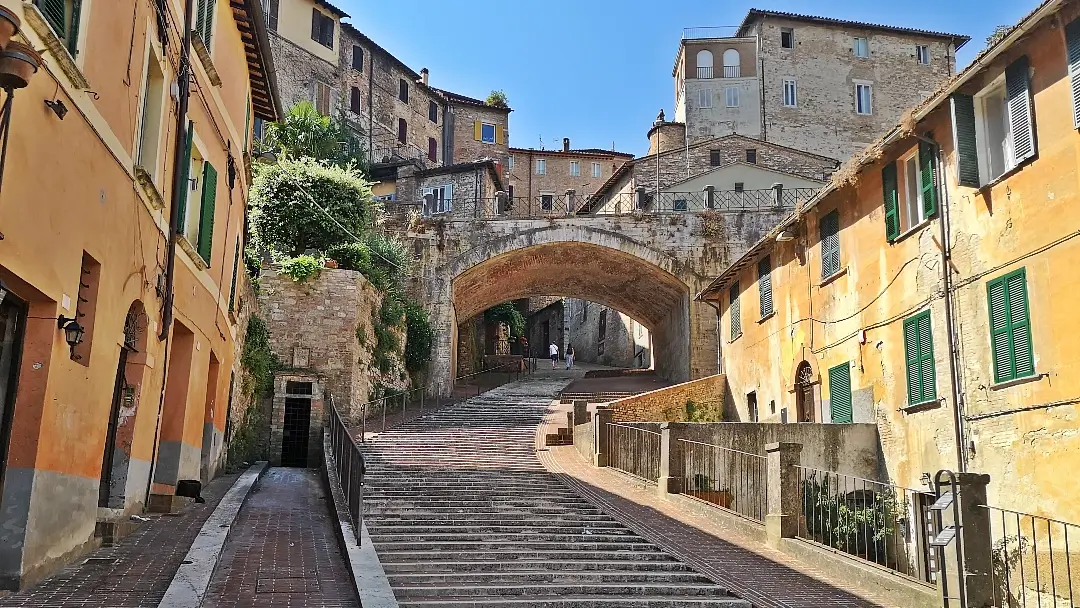 Que ver en Perugia, la encantadora capital medieval de Umbría 22 Escalinatas del Acueducto Perugia