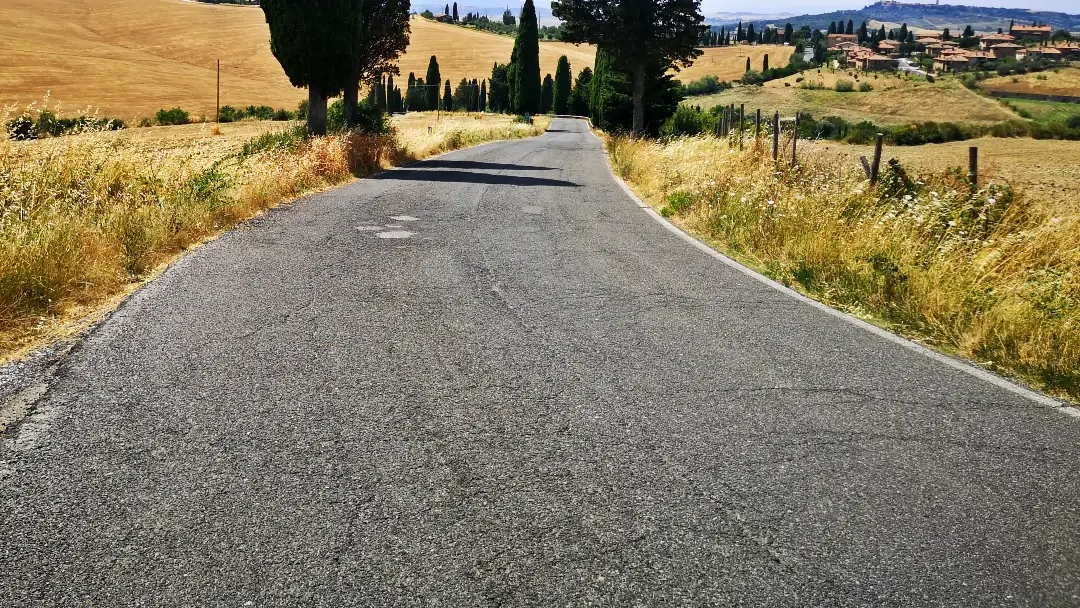 El célebre paisaje de Gladiator en el Val d'Orcia: Un paseo cinematográfico por la belleza toscana 7 Toscana Val d'Orcia Monticchiello SP88