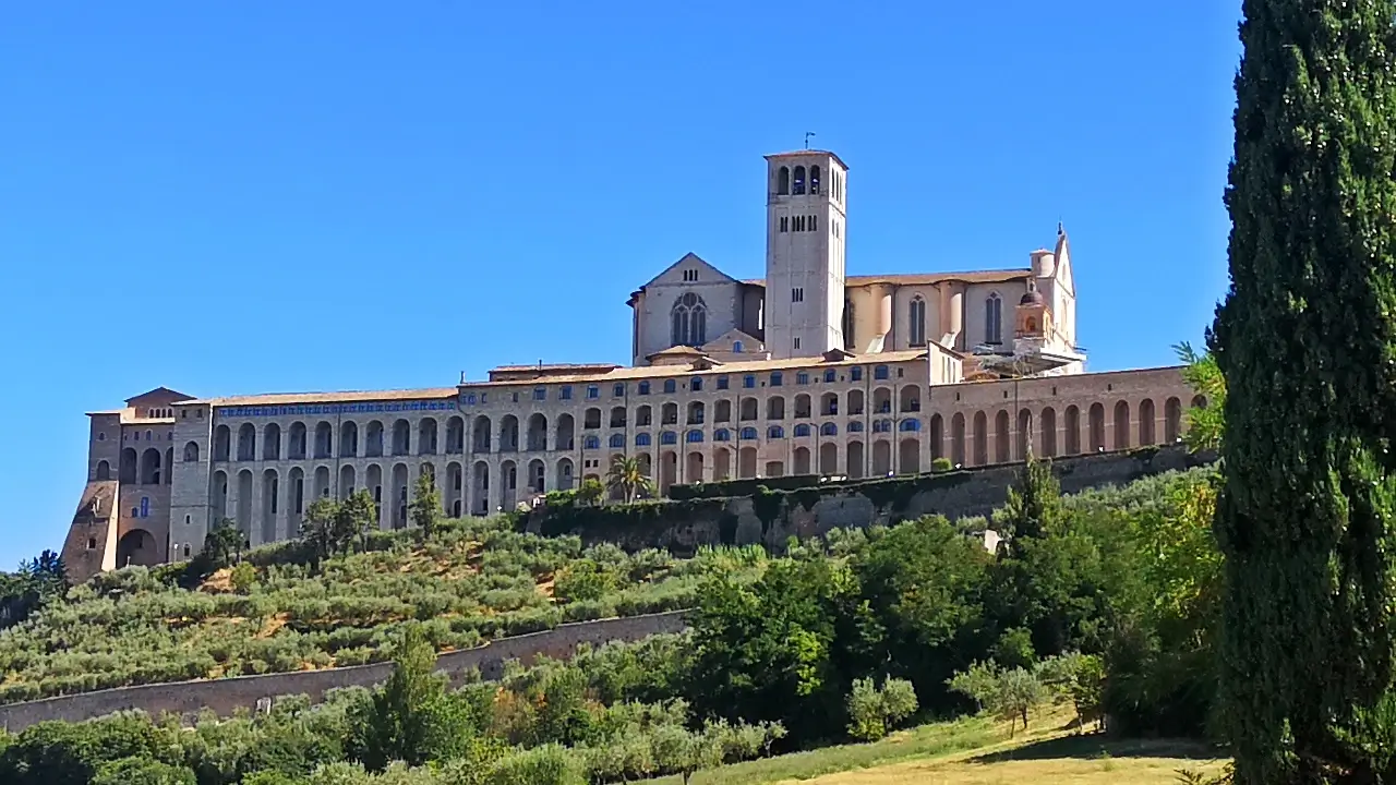 Que ver en Asís, Patrimonio Mundial de la UNESCO: aquí nació San Francisco 21 Basílica de San Francisco de Asís.