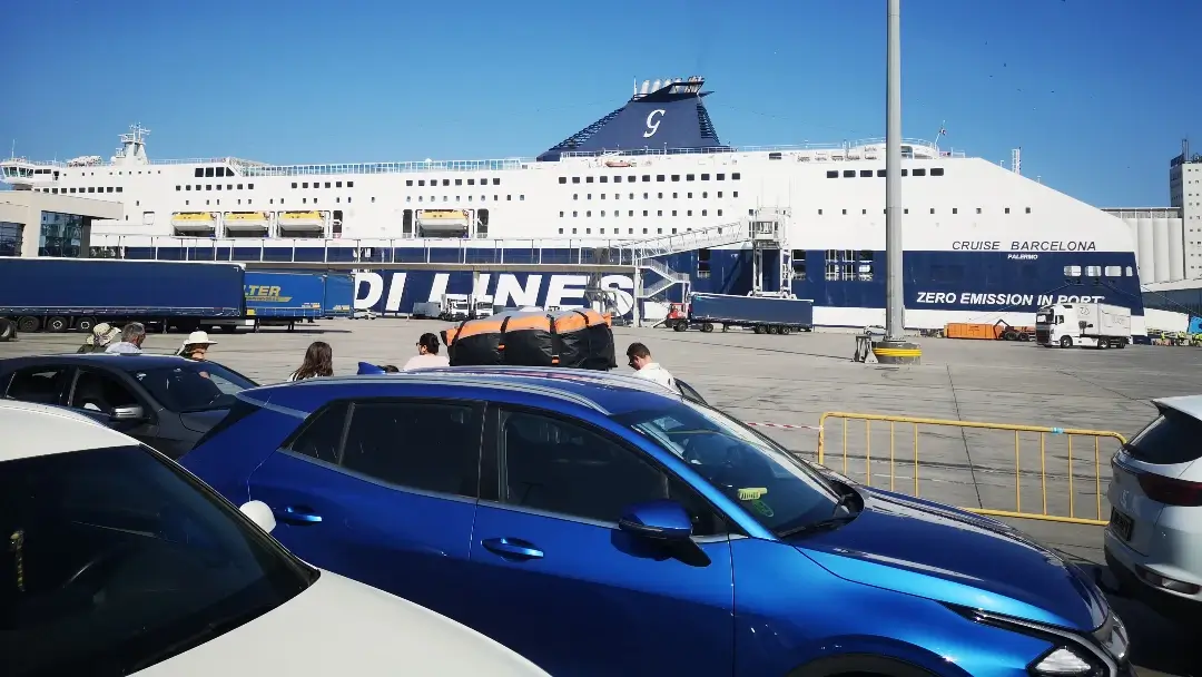 Barcelona - Roma en ferry con coche y caravana 5 Barcelona - Civitavecchia en ferry con coche y caravana