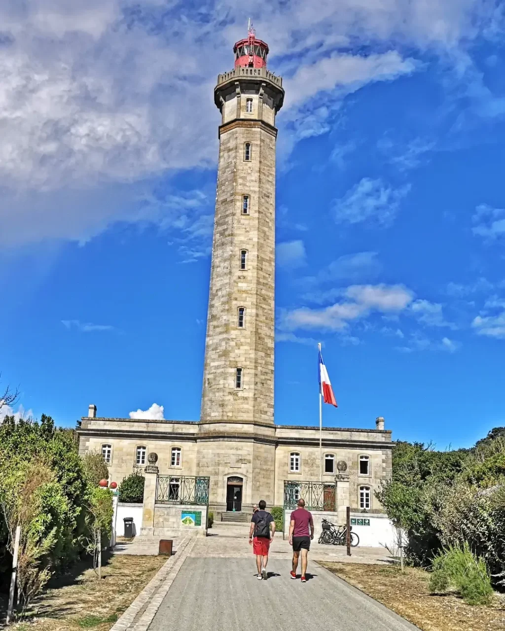 🏁 Ruta en caravana por Francia, Luxemburgo, Países Bajos y Bélgica. Diario de Viaje (40 días / 82 fotos) 77 Faro de las Ballenas isla de Ré