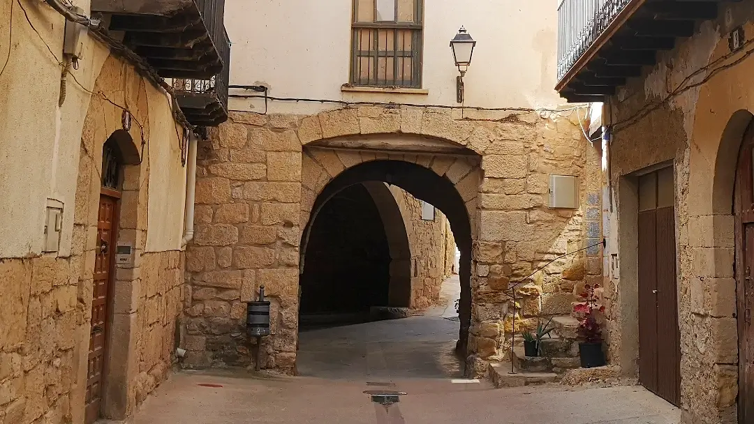5 días descubriendo los secretos del Matarraña 19 Portal de San Roque Ráfales