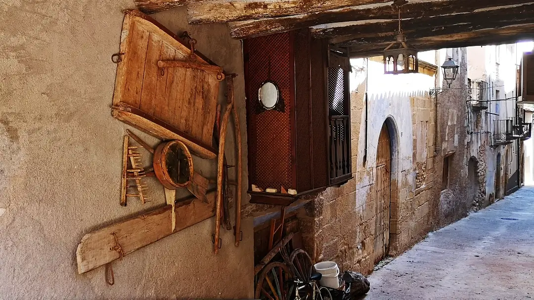 Que ver en La Fresneda, una joya escondida en El Matarraña 4 Calle Carnicería, en La Fresneda