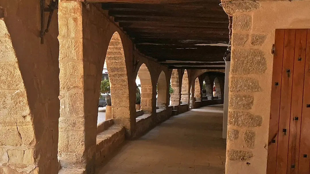 Que ver en La Fresneda, una joya escondida en El Matarraña 9 Calle Mayor La Fresneda