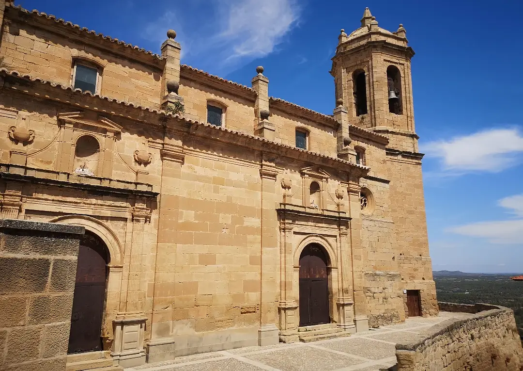 Que ver en La Fresneda, una joya escondida en El Matarraña 15 Iglesia de Santa María la Mayor La Fresneda