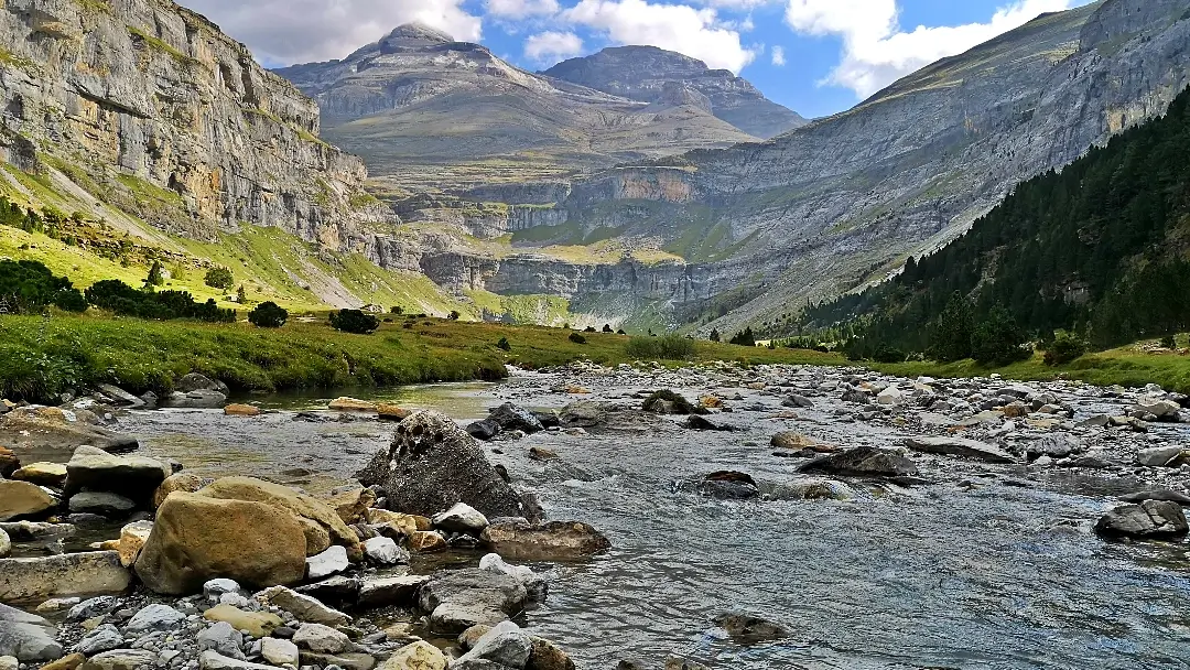 Parque Nacional de Ordesa y Monte Perdido: espectacular ruta a la Cola de Caballo 21 Río Arazas Pirineos