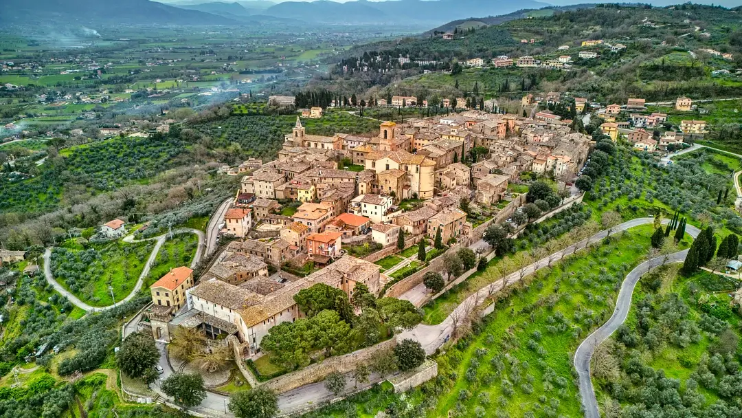 Ruta por 7 de los pueblos más bonitos de Umbría, Italia 20 Bettona