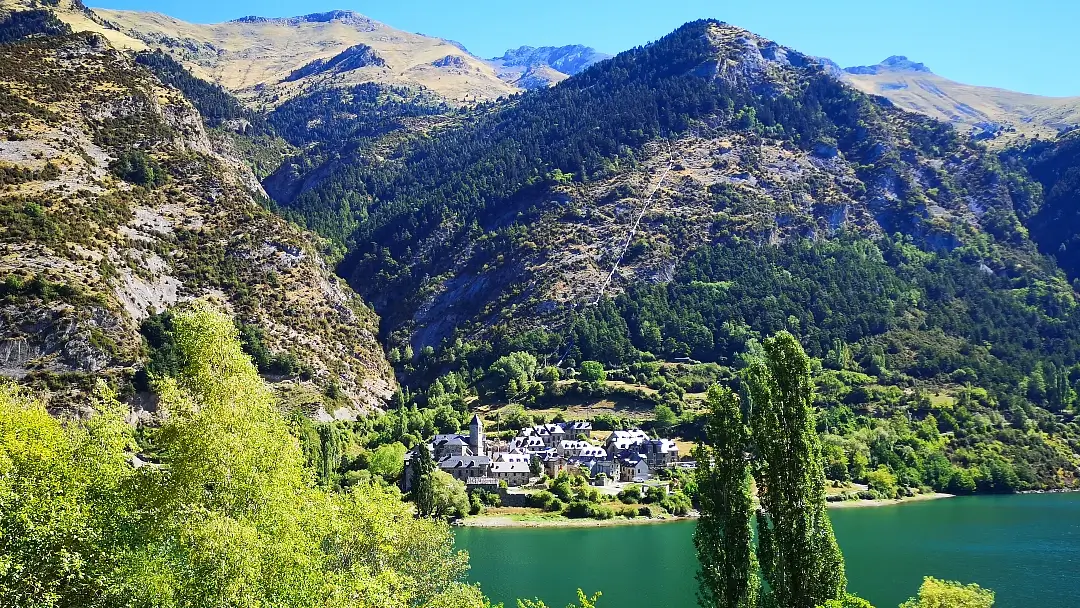 Pirineos: 6 días descubriendo el maravilloso Valle de Tena 14 Lanuza