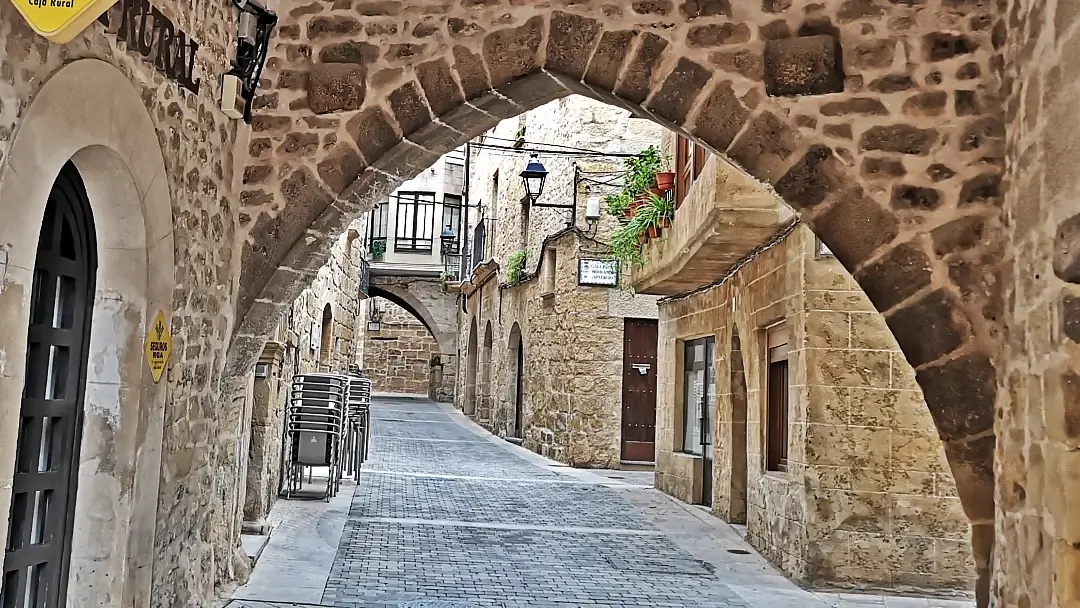 5 días descubriendo los secretos del Matarraña 25 Calle Mayor Cretas