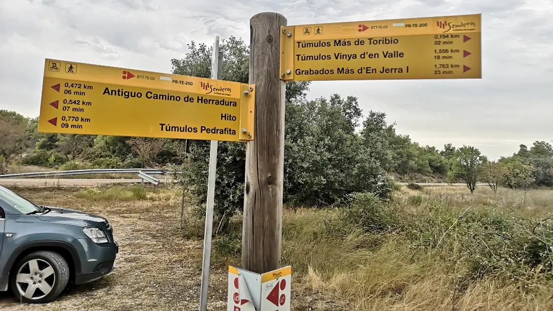 5 días descubriendo los secretos del Matarraña 32 Ruta de los túmulos funerarios ibéricos del Matarraña