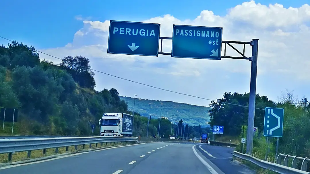 Ruta en caravana por Italia: Roma, Perugia, Florencia y los icónicos paisajes toscanos 11 Autopista Perugia