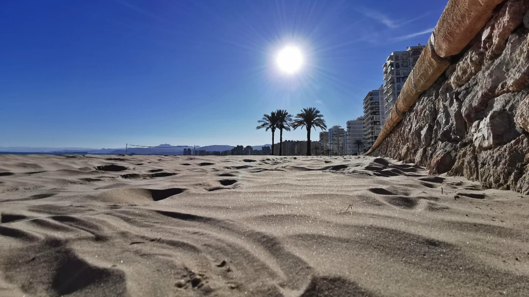 Mejores playas en Valencia: guía para disfrutar del Mediterráneo en naturaleza y con tranquilidad 4 Playa de Cullera Valencia