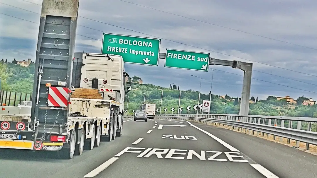 Florencia (Italia) | hu Firenze camping in town: bien comunicado y cerca del centro histórico 2 Florencia salida Firenze sud autopista
