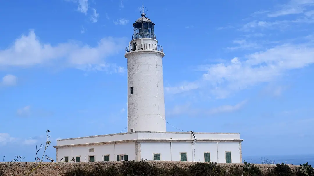Que ver y hacer en Santa Eulalia y alrededores, el encanto del turismo tranquilo 11 Faro de la Mola Formentera