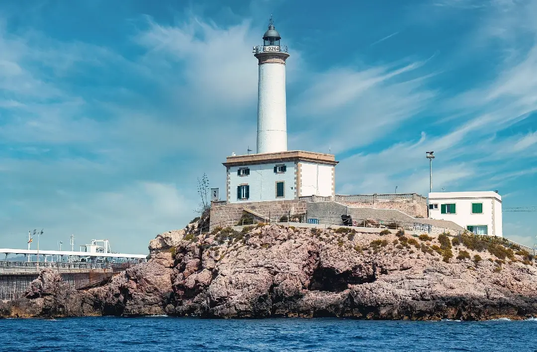 Que ver y hacer en Santa Eulalia y alrededores, el encanto del turismo tranquilo 12 Qué ver y hacer en Santa Eulalia y alrededores: Faro de Botafoc Ibiza